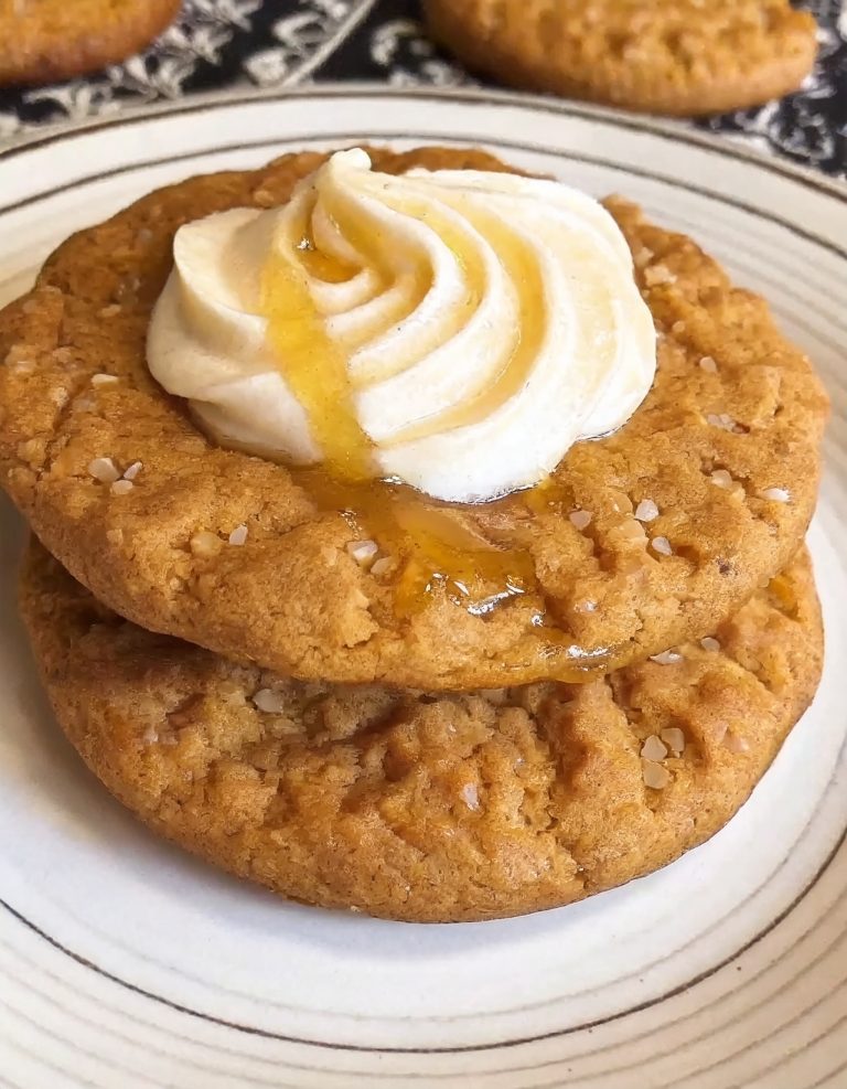 Crumbl Cornbread Cookie