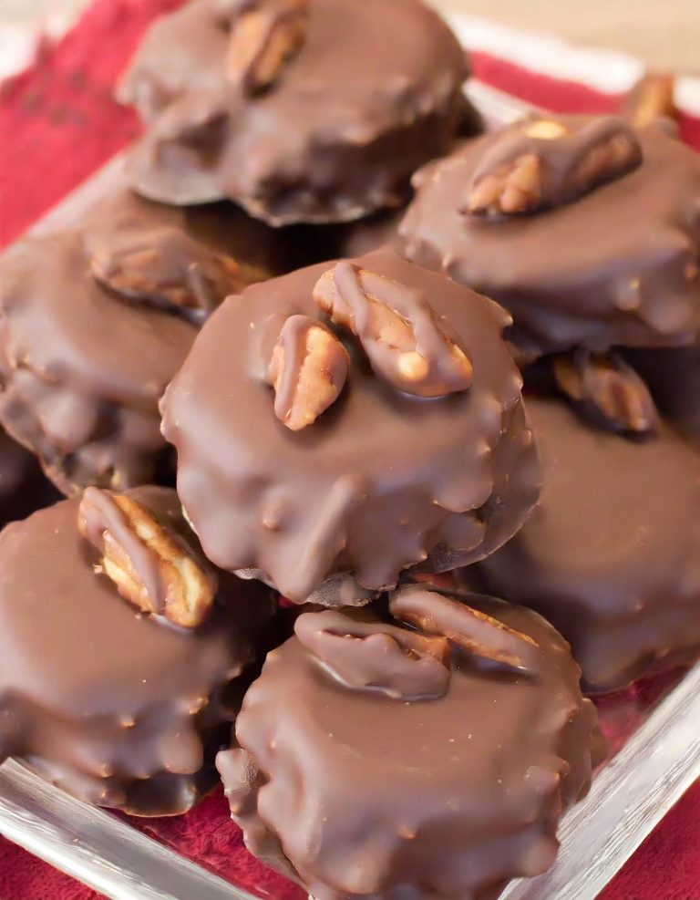 Turtle Candy With Pecans and Caramel