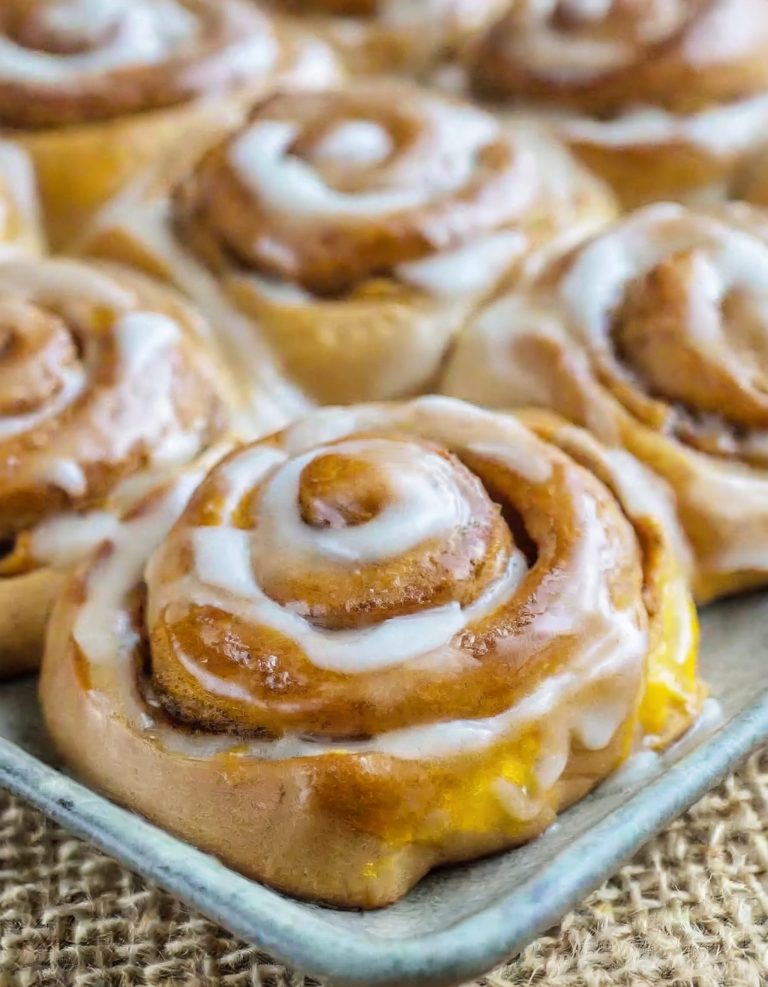 Pumpkin Cinnamon Rolls