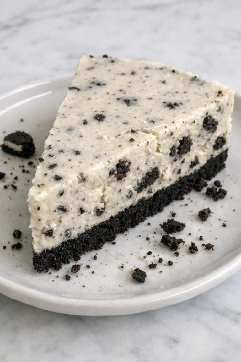 Cookies and Cream Icebox Cheesecake