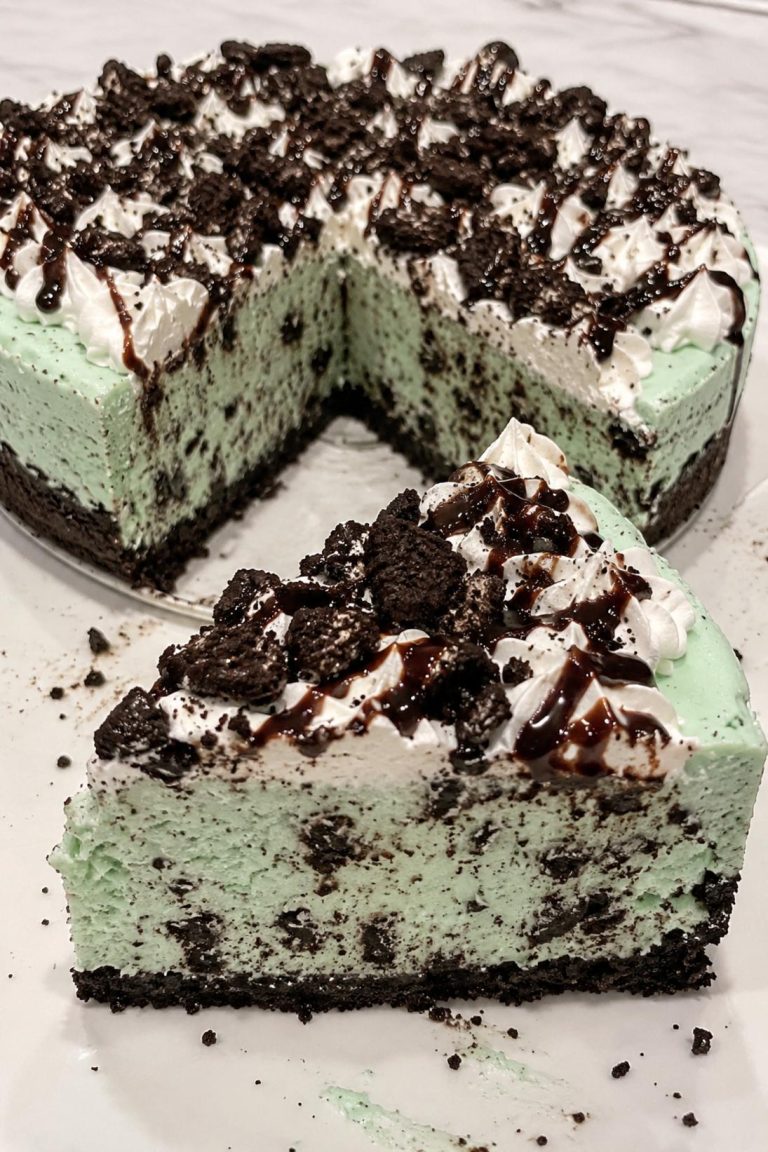 Mint Oreo Cheesecake