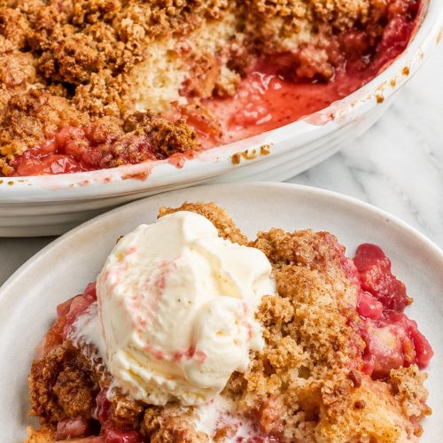 Old-Fashioned Rhubarb Coffee Cake Cobbler