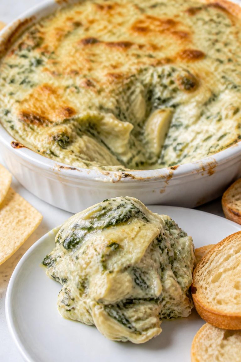 Cheesy Spinach Artichoke Dip