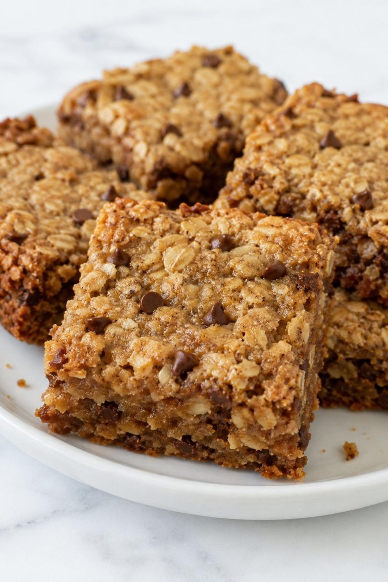 Chewy Oatmeal Cookie Bars