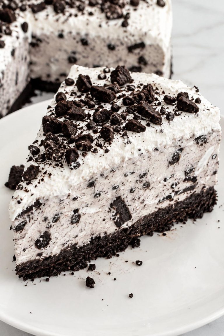 Cookies and Cream Freeze Cheesecake