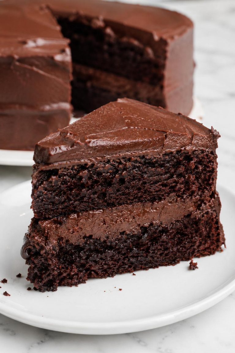 Fudge Chocolate Cake