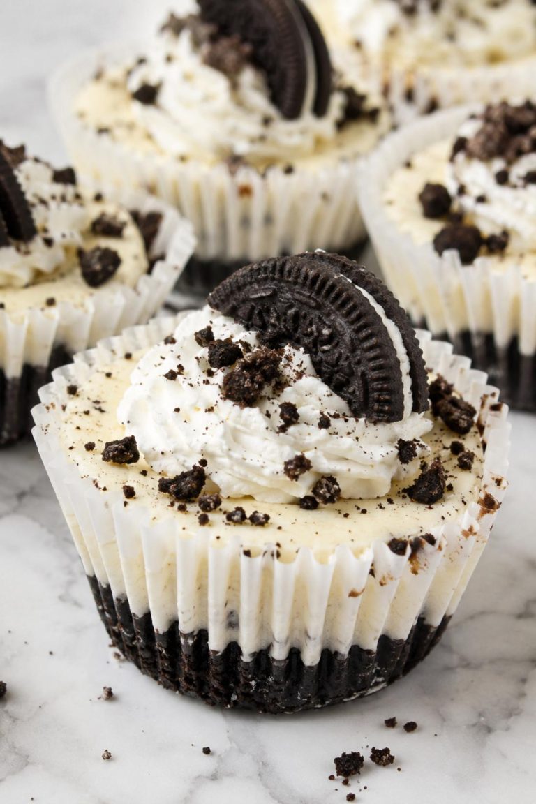 Mini Oreo Cheesecake Cups