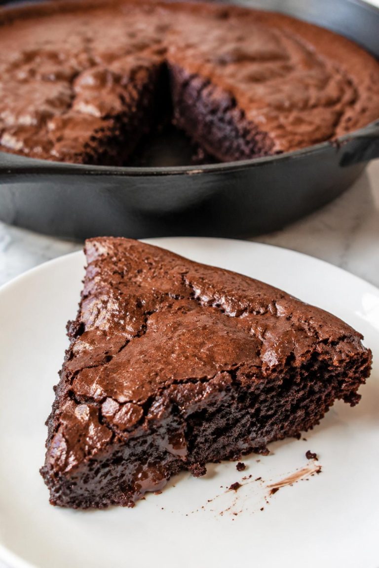 Old-Fashioned Brownie Skillet Brownie