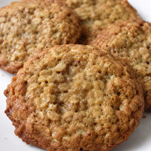 Chewy Oatmeal Cookies
